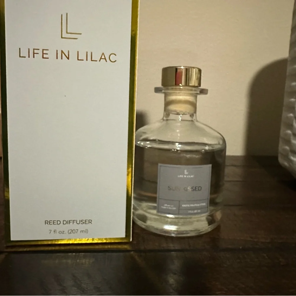 New in box, Life in Lilac diffuser - Sun Kissed - Picture 1 of 2